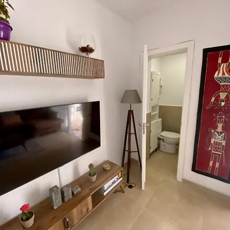 Casa Lamari Holiday home *